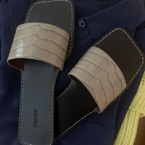 NWOT Staud grey croc slides. Gorgeous and minimal.